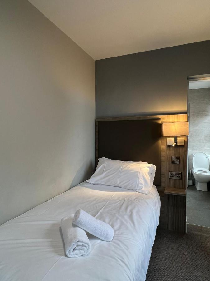 St Andrews Town Hotel Droitwich Eksteriør billede