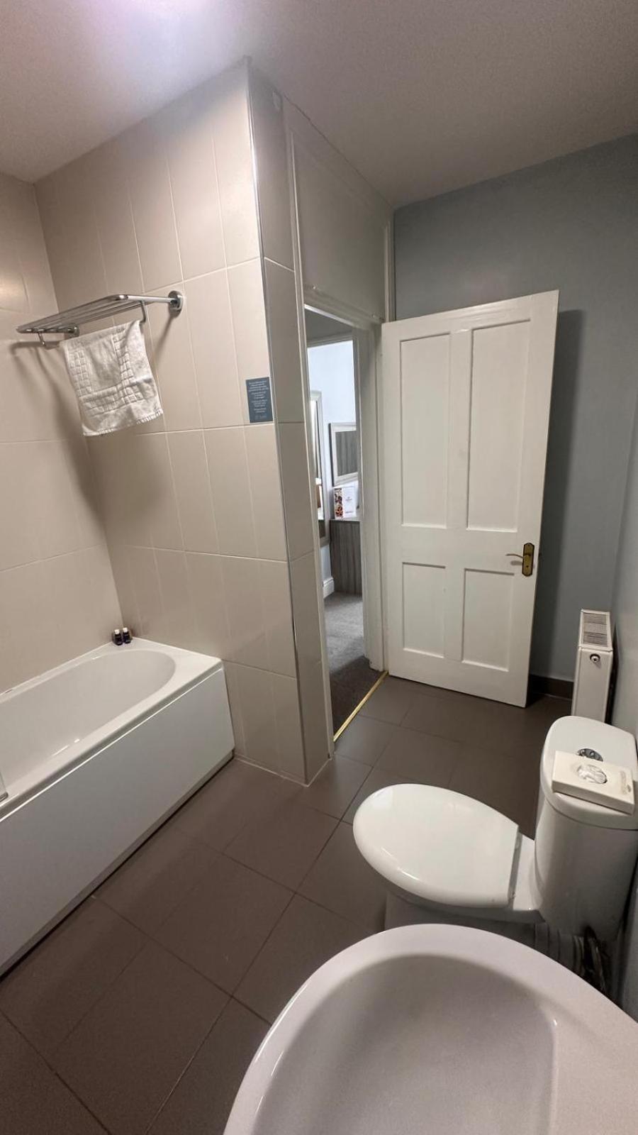 St Andrews Town Hotel Droitwich Eksteriør billede