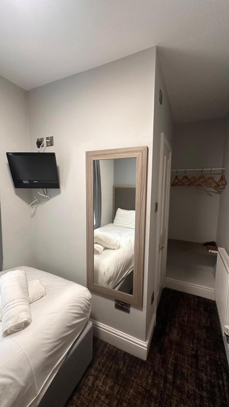 St Andrews Town Hotel Droitwich Eksteriør billede