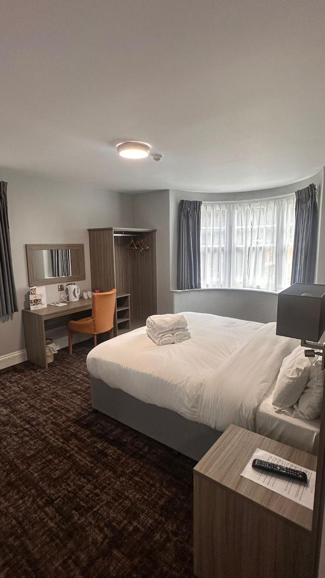 St Andrews Town Hotel Droitwich Eksteriør billede